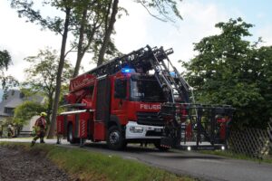 Read more about the article TH 1 – Scheibenberg – Ast droht zu fallen